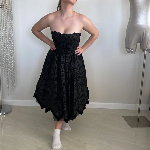 NWT! Betsy Johnson black dress size 8 fits S or size 6